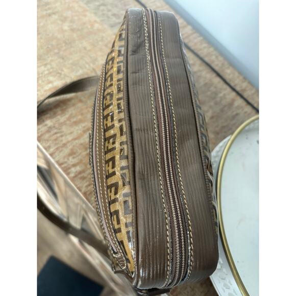 FENDI Vintage Zucca Monogram Crossbody/ Shoulder Bag - Picture 4 of 12